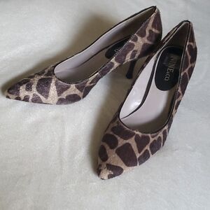 Cute animal print heels by Nine & Co. Size 7